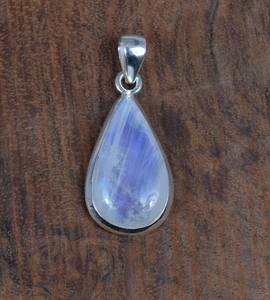 Colgante de Piedra Lunar Arcoíris en Forma de Pera, Joyería Hecha a Mano en Plata de Ley 925, Regalo para Mujer, Elegante y Delicado Collar - Product Image 5