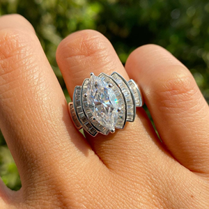 แหวนเพชรมอยส์ซาไนต์5.75กะรัตเพชรอัญมณีแท้สีขาว18K สำหรับผู้หญิงขายส่ง - Product Image 1