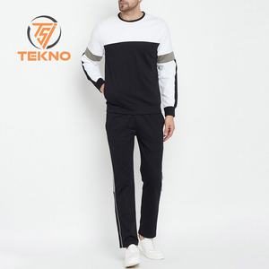Nuevo personalizado de buena calidad estilo único impreso hombres chándal Último precio cómodo tela hombres chándal conjunto - Product Image 1