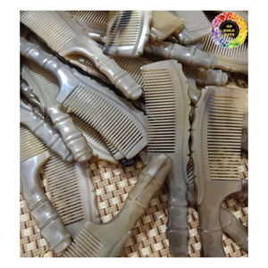 Natural Horn <b>Comb</b> Handmade from Buffalo Horn, Anti-Static Hair <b>Comb</b> for Women, Handmade <b>Wide</b>-Tooth Natural Buffalo Horn <b>Comb</b> - Product Image 3