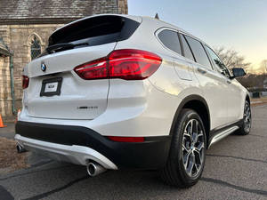 BMW X1 xDrive28i LHD Usado del 2021 - Product Image 4