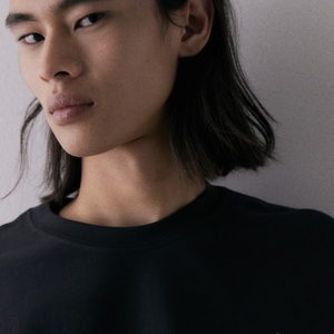 Camisas 2021 Venta al por mayor de secado rápido Cuello redondo Logotipo impreso personalizado Ropa - Product Image 3