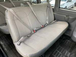 Chevrolet Express 3500 1LT Extended RWD 2016 Económico con Volante a la Izquierda/Derecha - Product Image 2