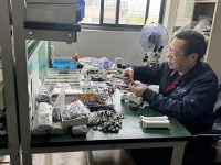 Lámpara de Hendidura Portátil Recargable Profesional SL-RVK para Oftalmología a Precio de Fábrica