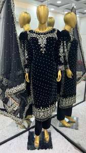 Ensemble de soirée en velours de viscose, look de créateur, haut-dupatta et bas entièrement cousu - Product Image 3