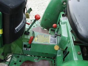 Motor de tractor agrícola JOHN DEERE 770 de 60 HP de 1995 con caja de cambios - Product Image 3