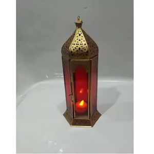 Accessoires de décoration de maison de luxe Lanternes en fer doré pour mariage Lot de 3 Lanternes décoratives avec verre rouge Moderne par décor impex - Product Image 3