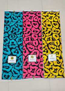 Tissu en coton Ankara et imprimé wax africain vibrant de Freetown, motif multicolore inspiré du Togo pour les vêtements et la confection de vêtements. - Product Image 2