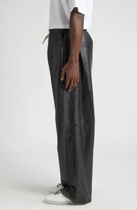 กางเกงหนังของผู้ชายโลโก้ตามสั่งกางเกงขนาดใหญ่พิเศษใส่กลางแจ้งพร้อมโลโก้แบบทอที่เอว - Product Image 2