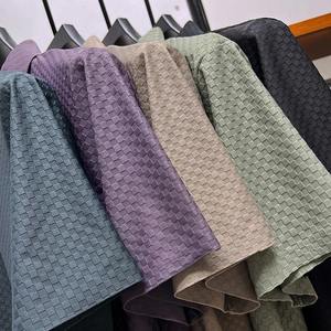 Polo de manga corta con gofres de lujo y a la moda para hombre, solapa, seda helada, transpirable, informal, verano, 2025 nuevo, de gama alta - Product Image 3