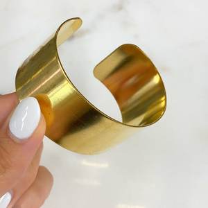 Bracelet manchette en laiton brut lisse Choisissez votre taille petite, moyenne ou grande, manchette prête à porter - Product Image 4