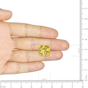 Piedra de Zafiro Amarillo Natural de 9.89 Quilates, Facetada con Corte Esmeralda Ovalado Marquise, Disponible en Tonos Marrón, Rojo y Rosa, Tratada con Calor - Product Image 3