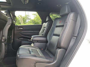 2024 ดูรังโก R/T AWD เทอร์โบ เบาะหนัง ภายในสีอ่อน ไมล์น้อย ราคาพร้อมส่ง มีสินค้าในสต็อก พร้อมจัดส่ง - Product Image 6