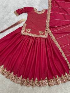 สวยด้านบน lahengha กับ dupatta หนักกับงานปักและเลื่อม - Product Image 4