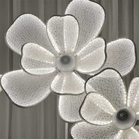 Accessoires de mariage, lumières décoratives florales en tissu LED alimentées par courant alternatif avec poteau télescopique pour salles de mariage, événements, fêtes