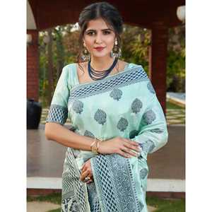 Impresionante Sari de Seda Banarasi Azul Claro, Tejido de Alto Rendimiento para Festivales - Product Image 4