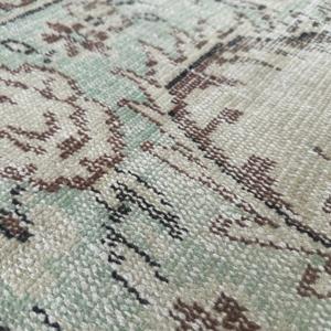 Tapis de 1,5 x 2,6 pieds, tapis turc vintage, tapis oriental en laine vert-brun - Product Image 5