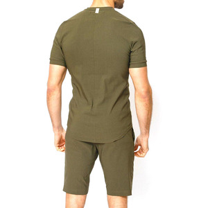 Ensemble de survêtement d'été dernier cri 2 pièces t-shirt et short pour hommes, ensemble de t-shirts personnalisés avec short, vêtements d'entraînement, ensembles de shorts longs de qualité supérieure - Product Image 4