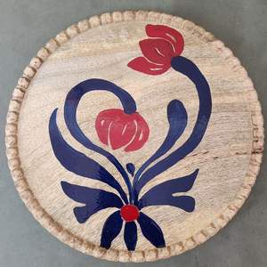 Plato de servir de madera hecho a mano clásico para la industria de la hostelería que proporciona una presentación de mesa estética y de alta calidad - Product Image 1