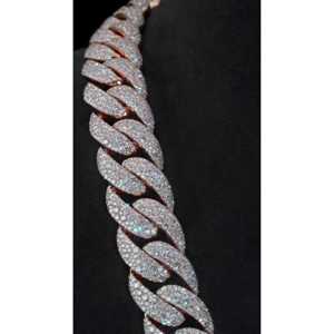 สร้อยคอ SHREYA DIAM แบบ Cuban Link ขนาด 22 มม. ประดับเพชรโมอิสซาไนต์ทรง Brilliant Cut เกรด VVS1  ทำจากเงินแท้ 925 - Product Image 6