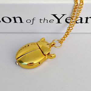 Nouvelle collection 2026 : Montre-bracelet ronde en quartz pour femme, étanche, avec bracelet en silicone, en alliage, motif coccinelle, idéale pour étudiants, vente en gros usine. - Product Image 4