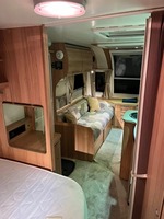 Camping-car de luxe Bailey Pegasus 4 places, 4 couchages, mini-caravane pliante, suspension indépendante, lit fixe, fibre de verre, 1 taille, 4x4