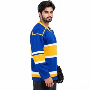 Jersey Moderno de Hockey sobre Hielo con Material de Calidad y Ajuste Cómodo que Proporciona Uso Duradero, Acabado Suave y Resistente - Product Image 3