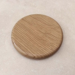 Posavasos de nogal cuidadosamente diseñados con mango de pino de madera de acacia acabado a mano para un estilo clásico hermoso y rústico - Product Image 2