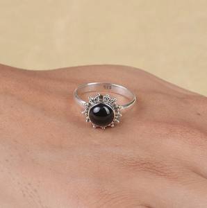 แหวนพลอยเงินสเตอร์ลิง925เยี่ยมสำหรับผู้หญิงขอบพลอยนิลทรงหลังเบี้ยขนาด7มม. การตั้งค่าขอบแบบวินเทจหรูหราสไตล์คลาสสิกสำหรับปาร์ตี้ - Product Image 2