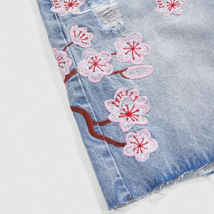 Shorts en jean vintage à taille mi-haute pour femmes, personnalisables avec logo, en denim/nylon/coton, ourlet brut, best-seller en gros 2026 - Product Image 5