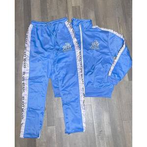 Conjunto Deportivo de Algodón Grueso para Hombre con Logotipo Personalizado, Transpirable, Informal, para Entrenamiento, Invierno, Cómodo, con Capucha y Cordón - Product Image 3