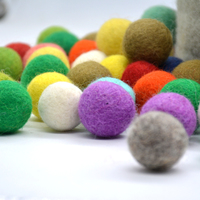 Boules de Pom en laine de qualité supérieure de 2.5cm faites à la main Petites boules de feutre pour la fabrication de boules de Noël Décorations créatives!