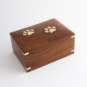 Excellent Quality Wooden <b>Urns</b> Natural Color Pet Funeral Wood <b>Urn</b> Handmade <b>Dog</b> Paws <b>Urn</b> Design for Man and Woman Ashes - Product Image 3