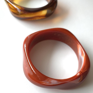 Brazalete de Resina Hecho a Mano, Ecológico y de Lujo, Elegante, Transparente, Arte Tradicional, Coleccionable, Joyería de Moda, Regalo para Mujer - Product Image 5