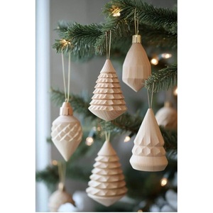 Elegant Wooden Christmas Wall <b>Hanging</b> <b>Ornaments</b> For Modern Apartments Blending Minimal Design With Warm Festive Spirit - Product Image 4
