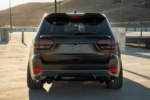 Cherokee Trackhawk 2024 Automatique Essence SUV 4x4 Pneus R18 Sièges en Cuir Transmission Intégrale Caméra Arrière Gauche - Product Image 5