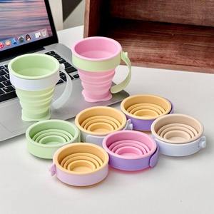 Gobelet pliable portable de conception minimaliste, fabriqué en silicone de qualité alimentaire, adapté aux voyages en plein air et au camping - Product Image 1