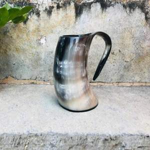 Venta al por mayor de calidad superior de estilo vikingo Cuerno de animales tazas para beber Jarras de cerveza naturales acabadas a mano para una experiencia única - Product Image 4