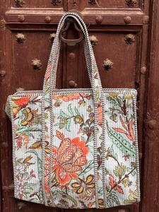 Bolsa de Compras de Hombro de Algodón para Mujer con Logotipo Personalizado, Bolsa de Mano Roja Acolchada de Color Sólido con Cierre de Cremallera y Parte Superior Abierta para Todas las Temporadas - Product Image 2