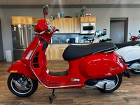 Nueva Motocicleta Scooter-Moped GTS Super 300 Sport 2026 para Ensamblar