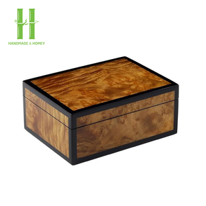 Boîte à bijoux en laque Laque personnalisée à haute brillance Cadeau de luxe Boîte d'emballage de bijoux en bois Produit fabriqué au Viet Nam - Product Image 1