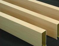 Design européen Prix d'usine Déflecteur en aluminium Effet bois pour mur de plafond Applications extérieures Villas Hôtels Centres commerciaux Hôpitaux
