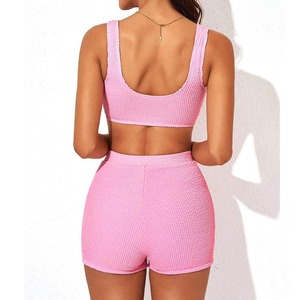 Vente en gros de shorts de yoga pour femmes ensemble solide grande taille taille moyenne bretelles ajustées tissu côtelé séchage rapide respirant écologique - Product Image 3