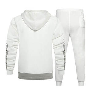 Vente en gros OEM Survêtements personnalisés Survêtements de luxe pour hommes Pakistan Logo personnalisé et conception personnalisée à partir d'améliorations Sports - Product Image 2