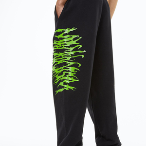 Ropa deportiva con impresión de logotipo personalizada ligera de alta calidad disponible en diferentes colores - Product Image 5
