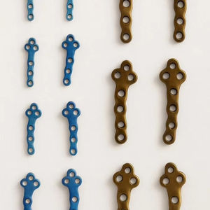 แผ่นกระดูกต้นขา10แพ็คด้านขวา5.0L ล็อค/4.5C การปลูกถ่ายสเตนเลสสตีลแหล่งจ่ายไฟด้วยมือ - Product Image 1