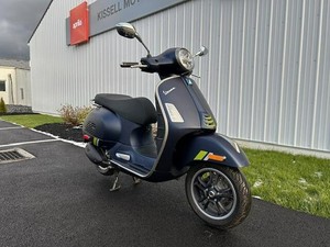 Migliore Offerta Qui Stesso: <span class=keywords><strong>Vespa</strong></span> <span class=keywords><strong>GTS</strong></span> Supertech <span class=keywords><strong>300</strong></span> 2026 <span class=keywords><strong>Moto</strong></span> Fuoristrada Pronta per la Spedizione in Tutto il Mondo - Product Image 2