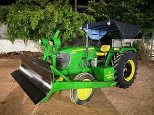 รถแทรกเตอร์ล้อ55HP 4WD ไฮดรอลิกสำหรับงานก่อสร้างงานเกษตรกรรม - Product Image 2