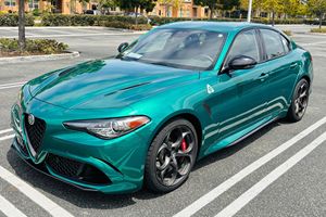 USADO LHD/RHD 2023 ALFA ROMEO GIULIA QUADRIFOGLIO - Product Image 3