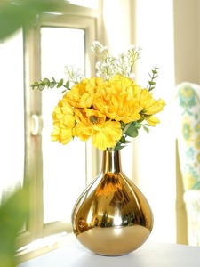 Soporte de Flores de Metal Esculpido para Diseños Interiores Encantadores y Arreglos de Estilo de Habitación Hermosos - Product Image 4